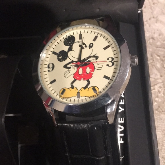 MICKEY MOUSE HIS AND HERS WATCH SET - Picture 4 of 5
